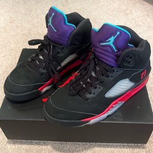 Men’s size 8 Nike Air Jordan 5 retro